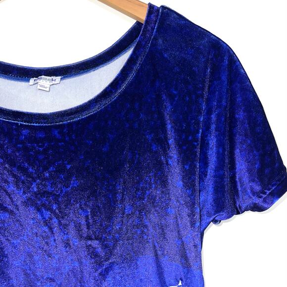 Rebel Athletics Youth Purple Printed Stretch Velvet Cheer Crop Top Size YL - Picture 4 of 10